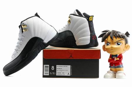 Air Jordan 12 retro shoes white black