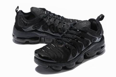 Air VaporMax Plus shoes all black