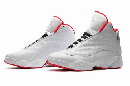 Air jordan 13 retro shoes white red