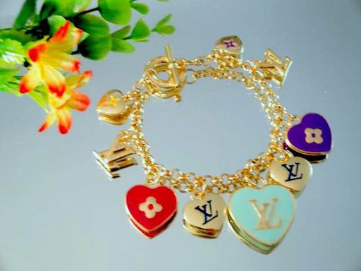 LV Bracelet 049