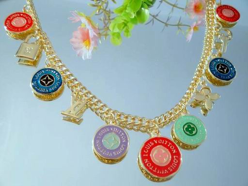 LV Necklace 054