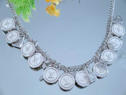 LV Necklace 065