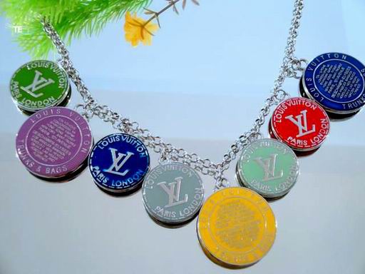 LV Necklace 072