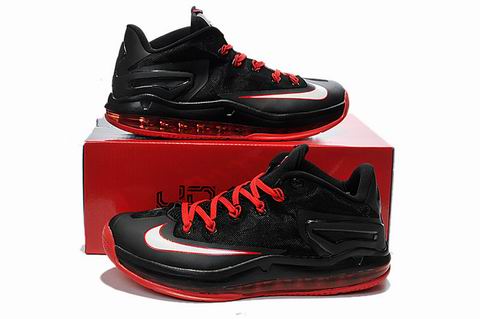 Lebron XI Low shoes black red