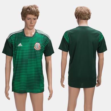 Mexican green training suit