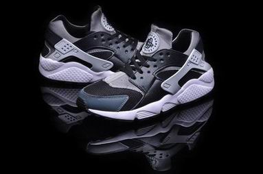 Nike Air Huarache shoes black grey
