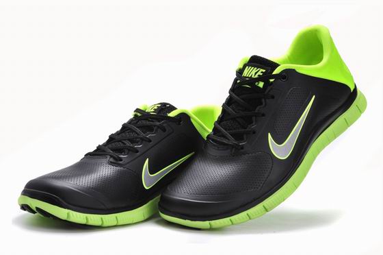 Nike Free 4.0v3 running shoes leather face black green