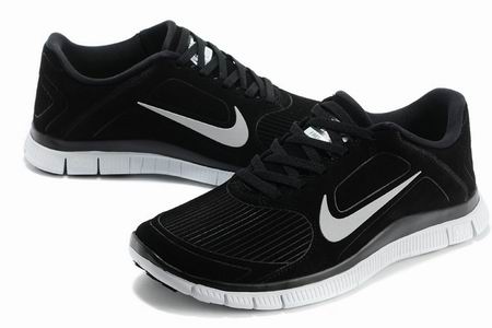 Nike Free 4.0v3 running shoes suede black white