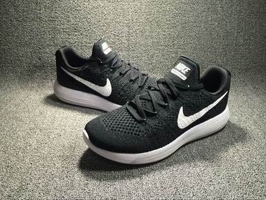 Nike LunarEpic Low Flyknit2 shoes black white