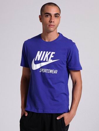 Nike Men T-Shirt 100