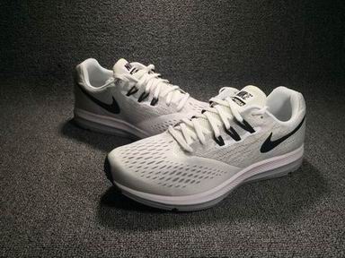 Nike Zoom Winflo 4 light grey