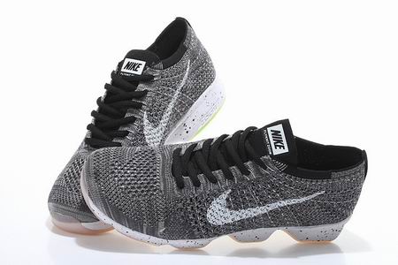 Nike flyknit agility shoes dark grey
