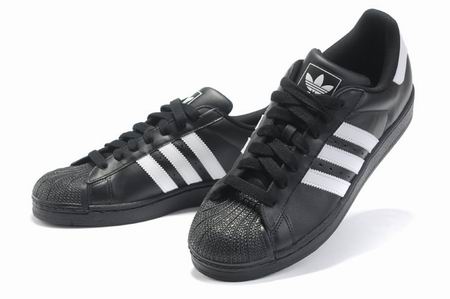 adidas Superstar shoes black white